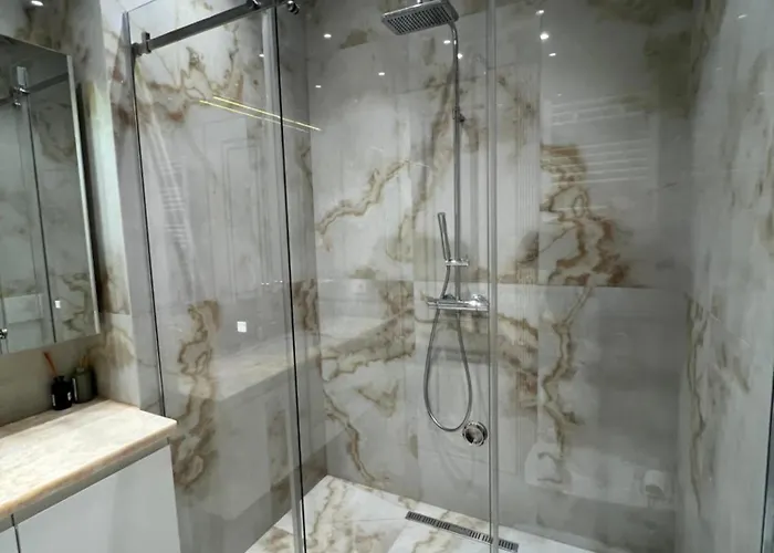 Delijorgji 4u 公寓 地拉那